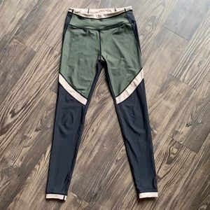 ALLFENIX leggings sz M